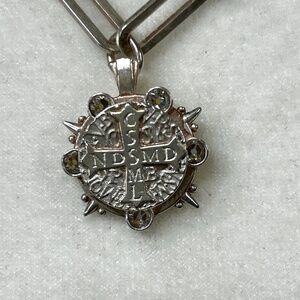 Versailles Marmonde Necklace Silver. NWOT